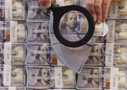 외환보유액, 4300억달러 넘었다…3년3개월來 최고치