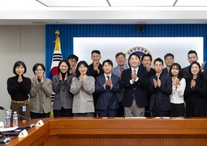 강훈식 "청년의 삶 변화시킬 정부될 것"…청년미래자문단 출범
