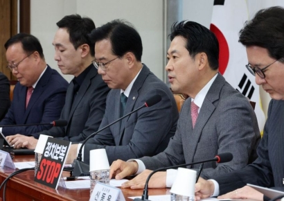 [포토] 장동혁 "정청래가 사법부 겁박해...개딸 동원하겠다는 것"