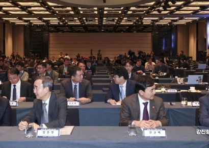 [포토] 2025 국방 AI 생태계 발전 포럼 개최