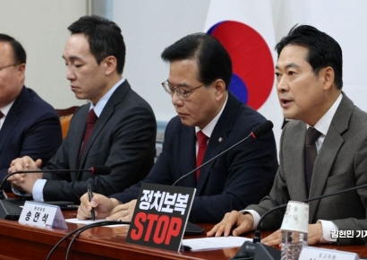 [포토] 장동혁 "李정권 6개월 성적표 참담…내란몰이 종지부 찍겠다'