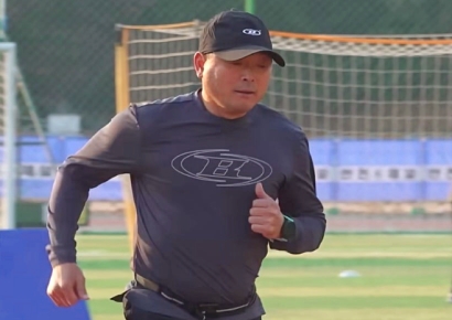 "진짜 기적" 몸도 못폈던 이봉주, 22분30초만에 5㎞ 완주…'불사조' 감동 안겼다