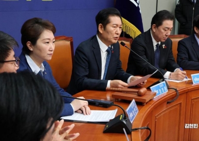 [포토] 정청래 "국힘 전체에 암덩어리…남은 건 정당 해산뿐"