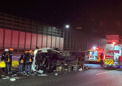 진주 남해고속도로서 차량 3대 추돌 … 1명 사망·1명 중상