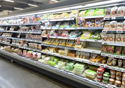 "삼다수도 호빵도 처음처럼도 빠졌다"…현장 곳곳 빈 매대, 홈플러스 '고사' 위기 