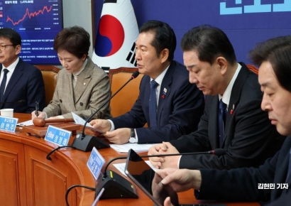 [포토] 정청래 "내란재판부법 위헌 시비 최소화"…수정·보완 여지