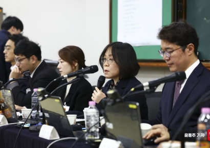 [포토] 개회 선언하는 김예영 전국법관대표회의 의장