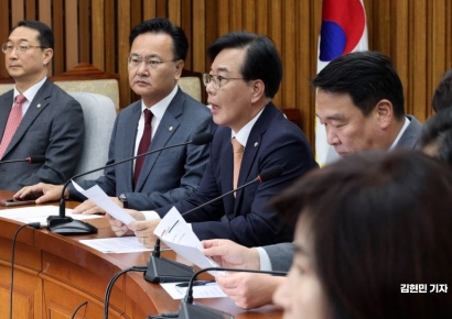 [포토] 송언석 "특검, 국힘 탈탈 털면서 민주당 수사는 묵살‥고발 예정"