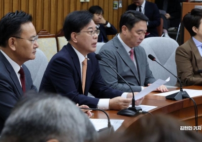 [포토] 송언석 “에너지 가격 폭등, 유류세 인하 폭 즉시 확대해야”