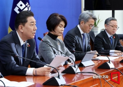 [포토] 김병기 "정치 검찰의 회유 조작 수사, 반드시 끝장 볼 것"