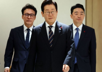 "같은 일해도 비정규직에 돈 더줘야" 李대통령 작심 질타…쿠팡 '과태료 현실화' 검토 지시 (종합)