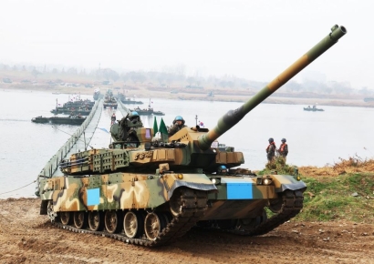 대통령실 "페루와 K2전차 도입 합의…중남미 방산수출 중 역대 최대"