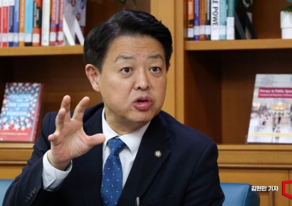 김영호 국회 교육위원장 "독서로 AI 3대 강국 실현…창의적 문제 해결할 가장 확실한 방법"