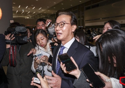 [포토] '통일교 금품 수수 의혹' 전재수 장관 사의 표명