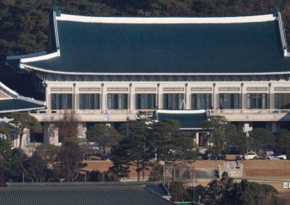 靑, 북한 탄도미사일 관련 '긴급 안보상황점검회의' 소집