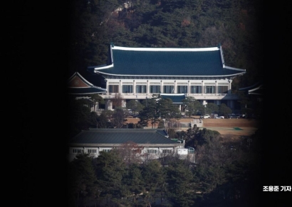 靑, 트럼프 반도체 포고령 "불리하지 않은 대우 원칙 따라 협의"