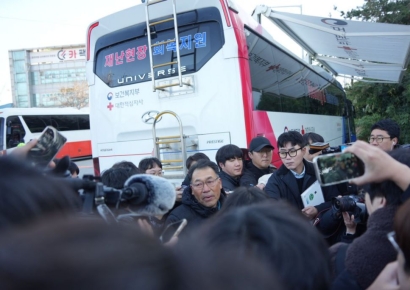 광주대표도서관 붕괴 수습에 집중…강기정, 시의회 본회의 불참
