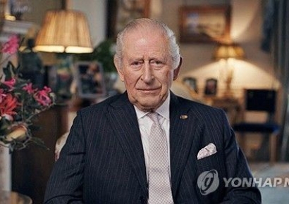 '암투병' 찰스 英국왕 "조기검진이 중요하다"