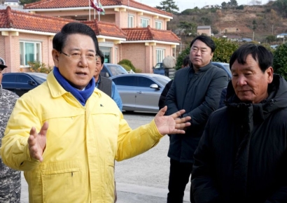 갈수록 악화되는 완도 미역 양식 피해…김영록 지사 현장 점검