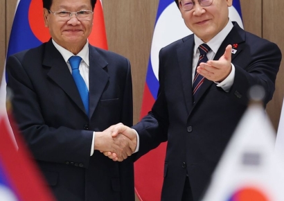 李대통령, 한·라오스 정상회담…"포괄적 동반자 관계로 격상"