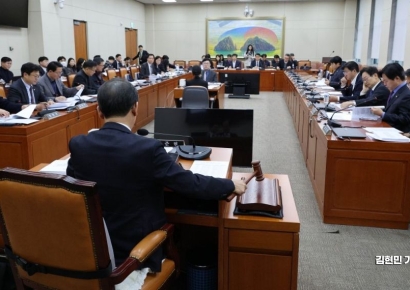 개인정보 유출 시 '매출 최대 10%' 과징금…정무위 법안소위 통과