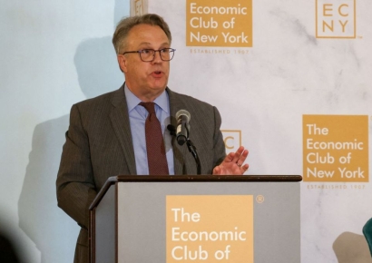 뉴욕 연은 총재 "기준금리, 중립 수준 근접…내년 말 인플레 2.5% 밑돌 것"