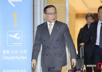 [포토] 출국하는 위성락 국가안보실장