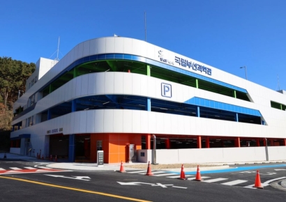 “주차 스트레스 퇴장”… 국립부산과학관, 주차타워 20일 개장