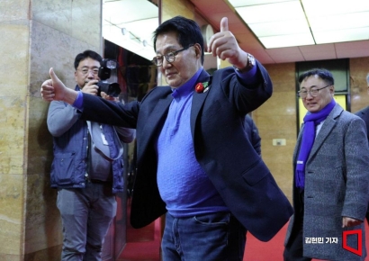 박지원, 유승민에 "총리직 거절 고마워…극우에 가까운 인물"