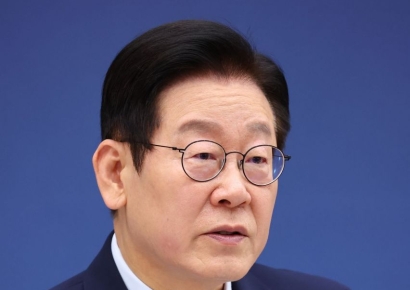 李대통령, 이학재 사장 재차 질타 "업무보고 자리 정치적 악용 안 돼"