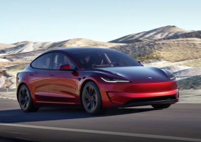 덜 안전한 차가 더 잘 팔린다? 판매2위 모델3, 안전도 4등급