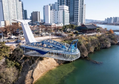 하늘로 열린 태화강… 울산시, ‘태화루 스카이워크’ 준공식 개최