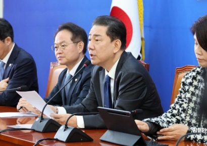 [포토] 김병기 "시간은 내란세력 편 될수도…전담재판부 차질없이 추진"