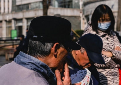 "4000원에 성매수하더니 결국" 노인 HIV 감염 폭증에 난리난 中