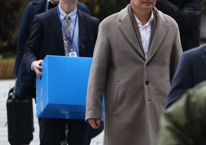 안권섭 특검, '관봉권 폐기 의혹' 관련 한국은행 수색…첫 강제수사