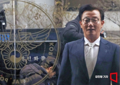 [포토] 국가수사본부 도착한 전재수 의원