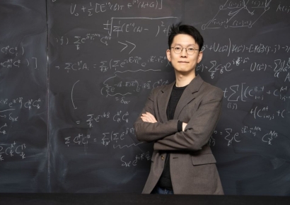 UNIST 물리학과 이석형 교수, 아인슈타인과 플랑크 사이… 실마리 찾다