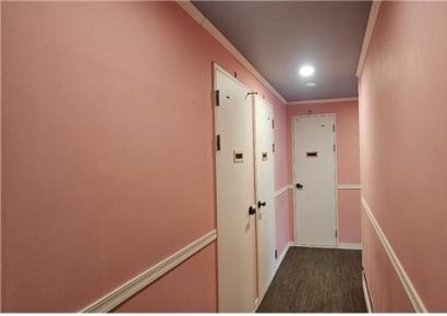 "한명에 만원" 유리창 가린 룸에 청소년들이…서울시, 불법 룸카페 7곳 적발