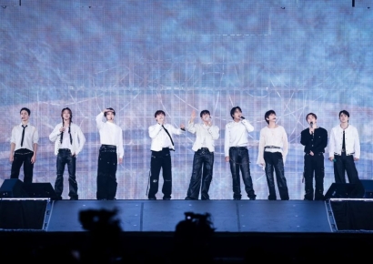 세븐틴, 일본 4대돔 투어로 42만 관객 동원