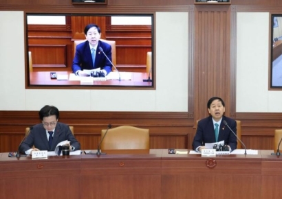 [포토] 경제관계장관회의 주재한 구윤철 부총리