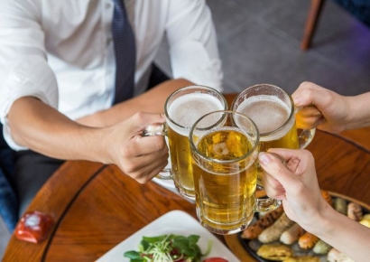 "연말 달렸더니 속쓰려?"…영국선 '이것' 추천