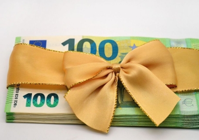 삼성전자·테슬라 이어…크리스마스 주식 선물은 '이것'