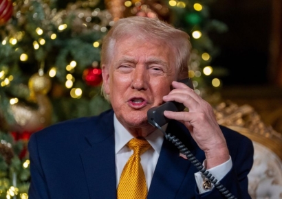 전 세계 어린이와 성탄전화 전통 지킨 트럼프…"급진 좌파 쓰레기도 성탄 인사"