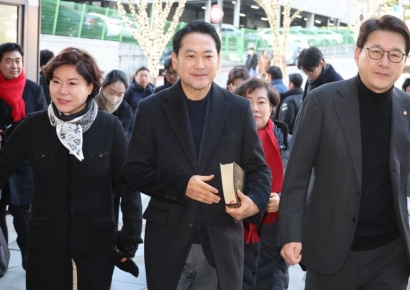 장동혁, 정강·정책서 '기본소득' 삭제 가능성 시사