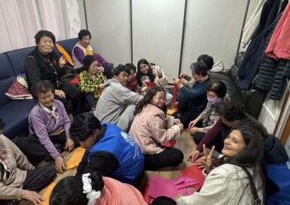 신경주대 외국인 유학생, 경로당서 '효(孝)와 '정(情)' 나눔 실천