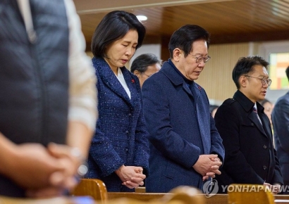 李대통령, 계양서 성탄 예배…"어려운 곳 보듬는 대통령 되시길"