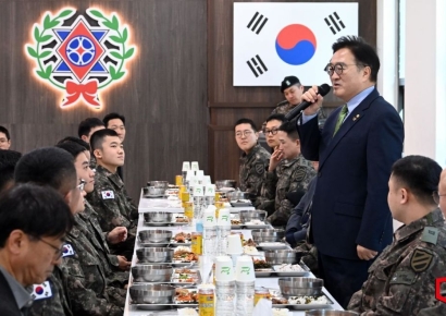 [포토] 우원식 의장, 108기계화보병대대 방문