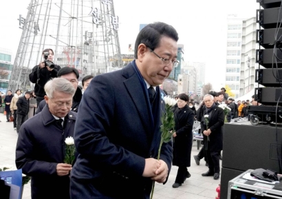 김영록 지사 '12·29 여객기 참사 진실 밝혀져야'