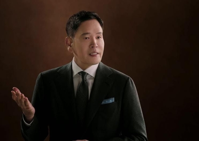 정용진 신세계그룹 회장 "모든 준비 끝났다…2026년, 'TOP의 본성' 회복 "