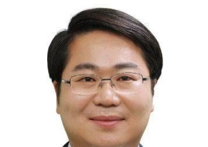 안희정 성폭력 피해자 김지은 "민주당, 또 가해자를 선택했다"